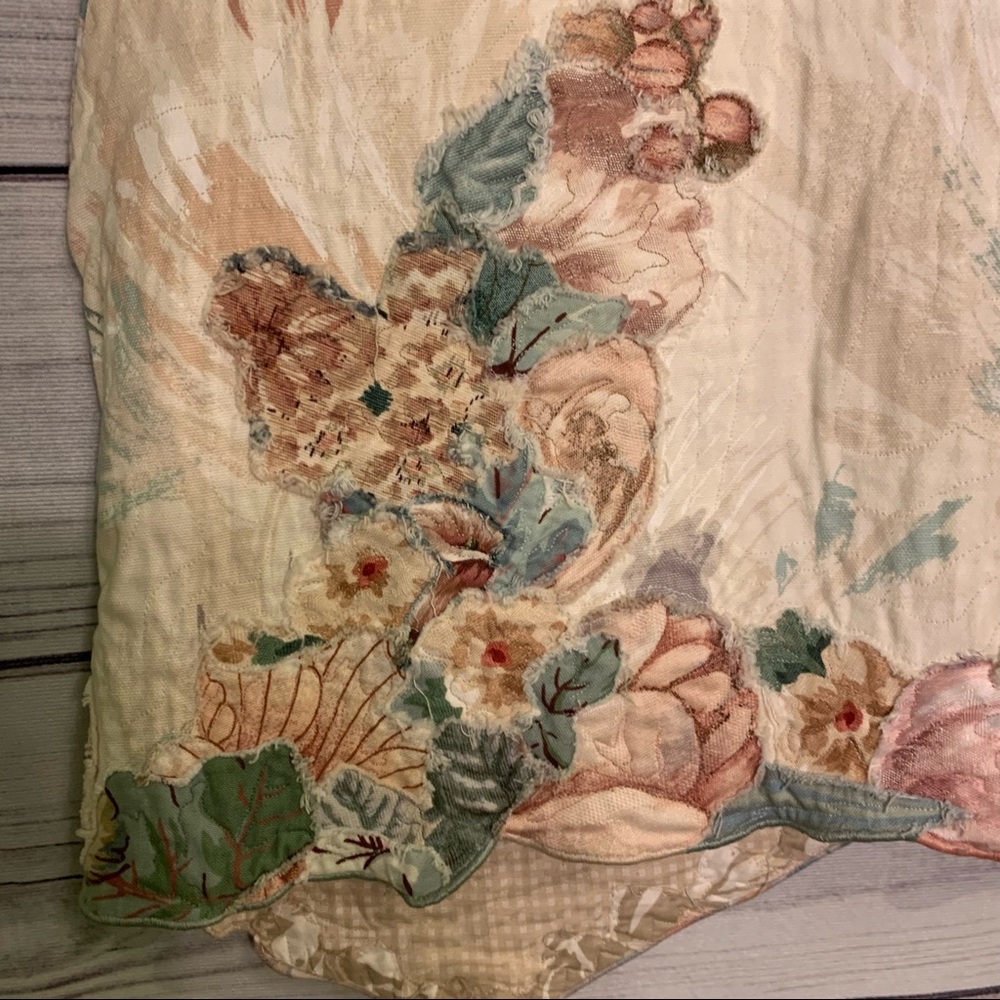 Vintage Quilted Floral Patchwork Statement Artsy … - image 3